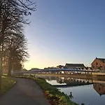 La Péniche - De Groupe Insolite *