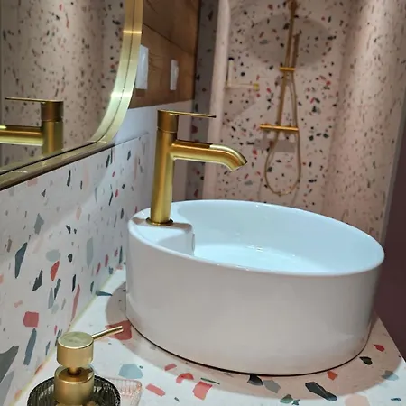 Botel La Péniche - De Groupe Insolite *