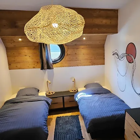 La Peniche - De Groupe Insolite Saint-Omer (Pas-de-Calais)