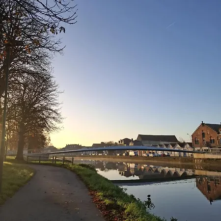 La Péniche - De Groupe Insolite *