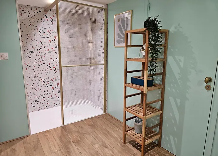 La Péniche - De Groupe Insolite Bateau-hôtel