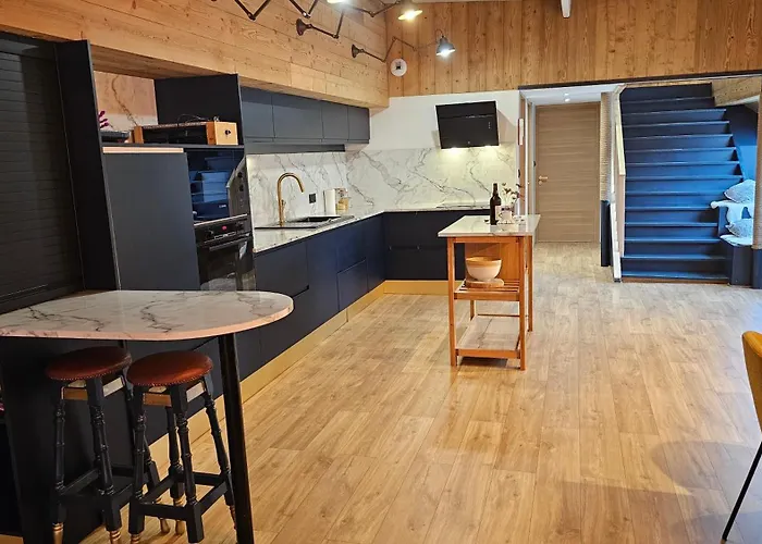 La Péniche - De Groupe Insolite Bateau-hôtel Saint-Omer (Pas-de-Calais)