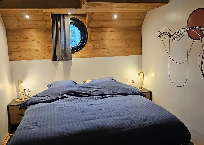 La Péniche - De Groupe Insolite * Saint-Omer (Pas-de-Calais)